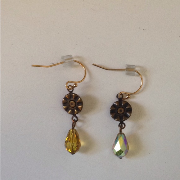 SOLD! Earrings - Picture 2 of 2